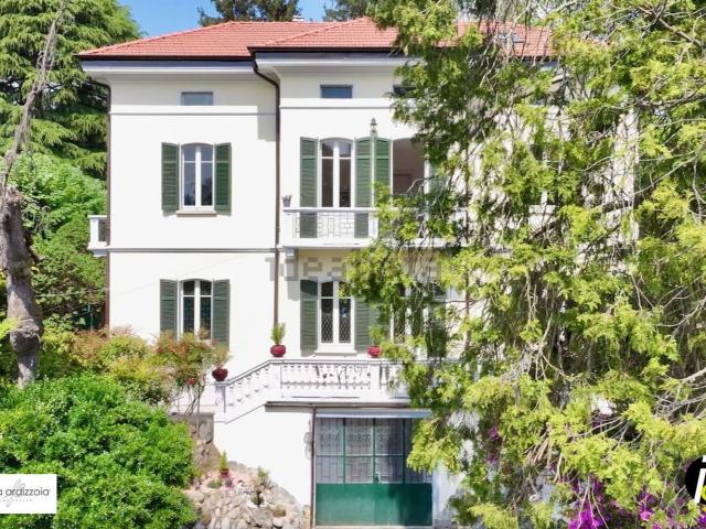Case e ville in vendita di 520 m²