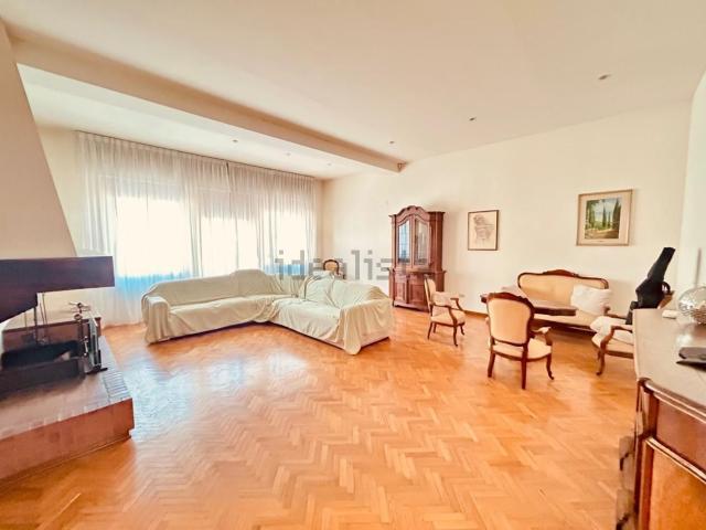 Case e ville in vendita di 520 m² in Via Giulio Masini, 50053