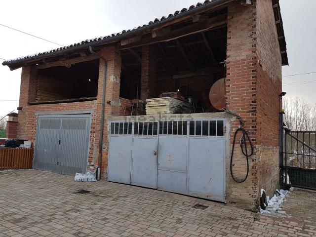 Case e ville in vendita di 520 m² in Borgo San Giacomo, 76