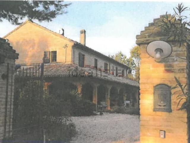Case e ville in vendita di 522 m² in Località Cannelle