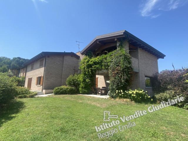 Case e ville in vendita di 527 m² in Via San Francesco, 14