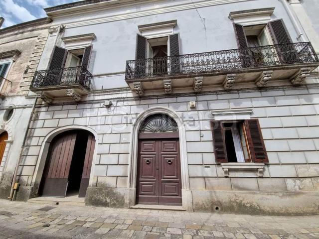 Case e ville in vendita di 529 m²