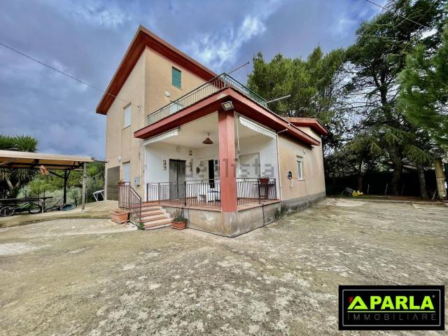 Case e ville in vendita di 5300 m² in Via Costamante