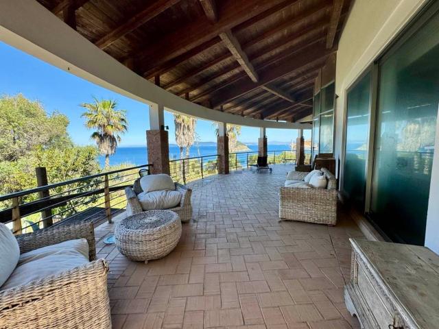 Case e ville in vendita di 530 m²