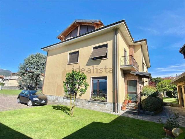 Case e ville in vendita di 530 m² in Via Bodmer, 36