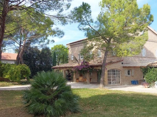 Case e ville in vendita di 530 m² in Via Galileo Galilei