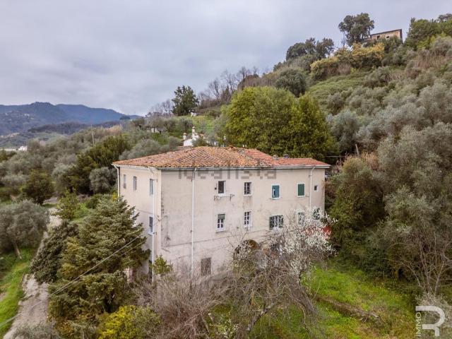 Case e ville in vendita di 530 m² in Viale XX Settembre