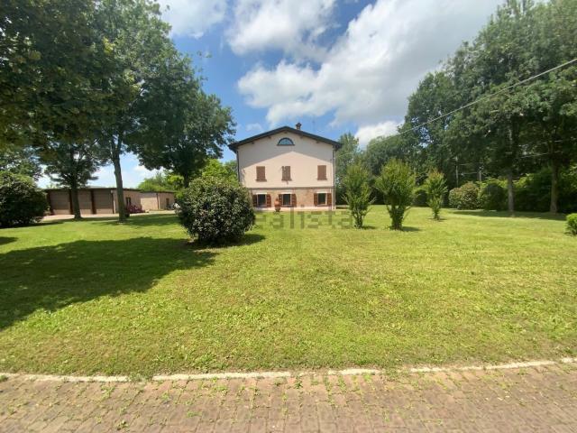Case e ville in vendita di 531 m²