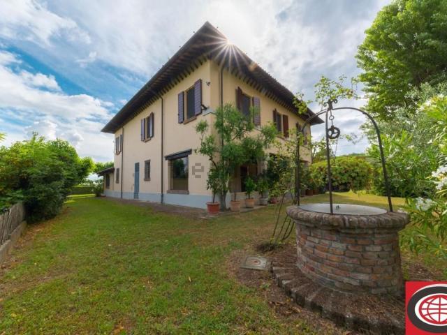 Case e ville in vendita di 532 m²