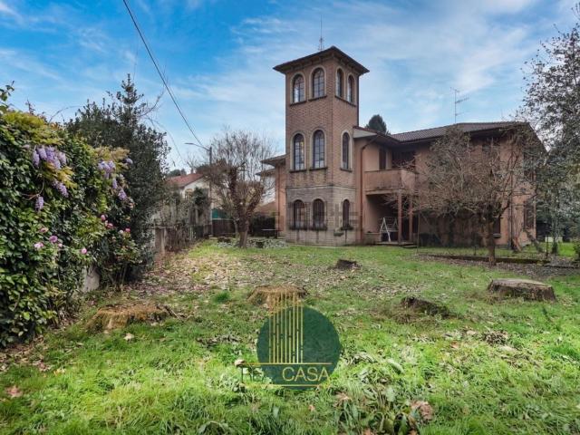 Case e ville in vendita di 532 m² in Via Virgilio, 5