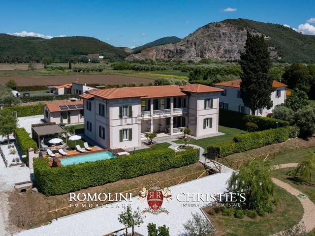 Case e ville in vendita di 536 m²