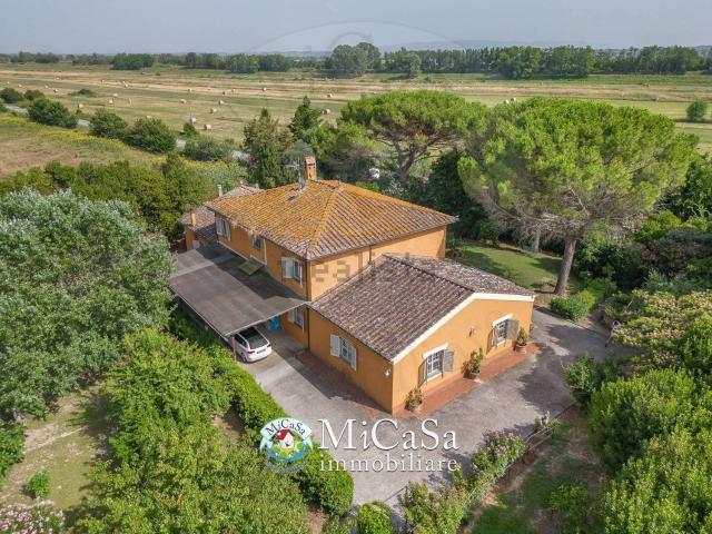 Case e ville in vendita di 537 m² in Via della Marginata, 20