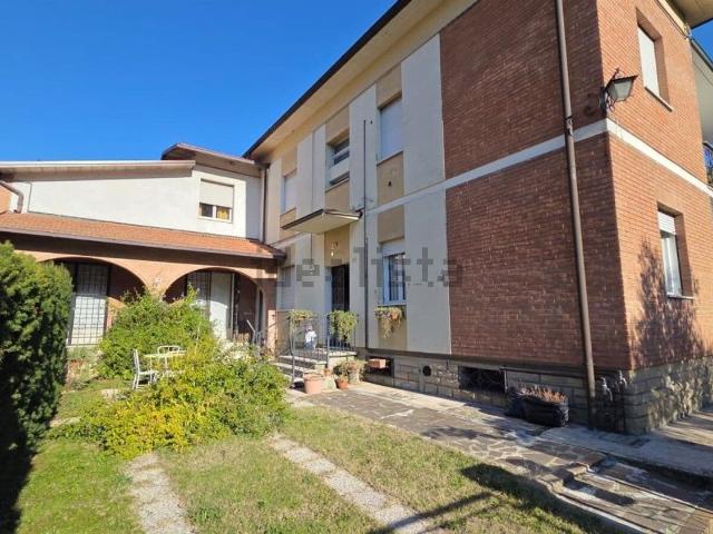Case e ville in vendita di 540 m² in Via Claudia, 140