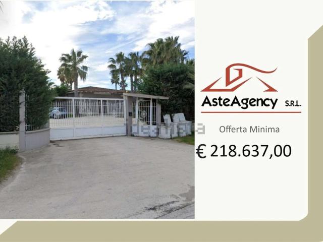 Case e ville in vendita di 540 m² in Via de Pinedo Comunale