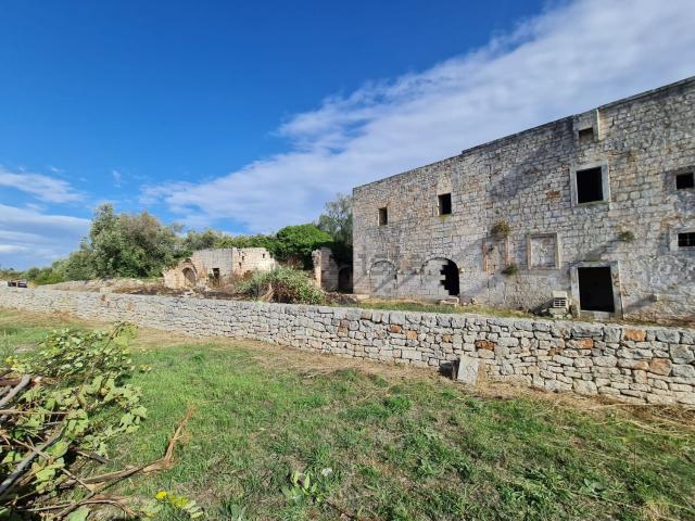 Case e ville in vendita di 540 m² in Contrada Casa Monico