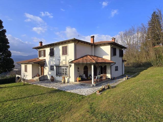 Case e ville in vendita di 542 m² in Via Sant&apos Antonio, 3