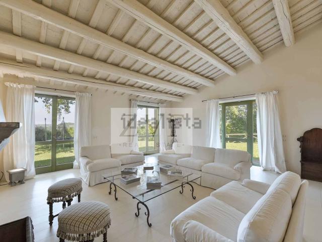 Case e ville in vendita di 550 m²