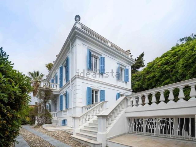 Case e ville in vendita di 550 m²