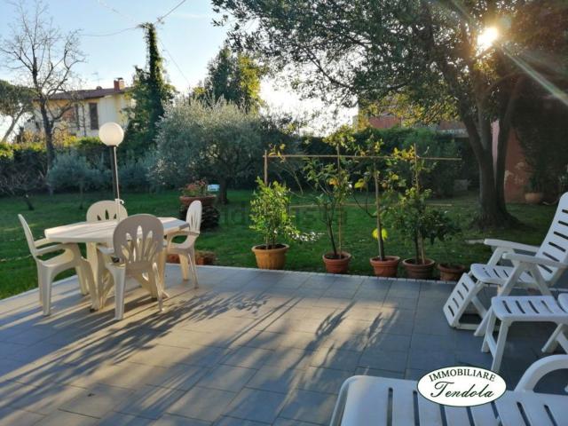 Case e ville in vendita di 550 m²