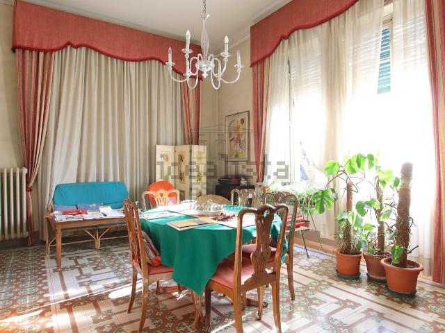 Case e ville in vendita di 550 m²