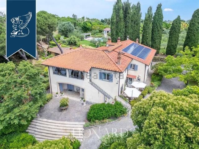 Case e ville in vendita di 550 m²