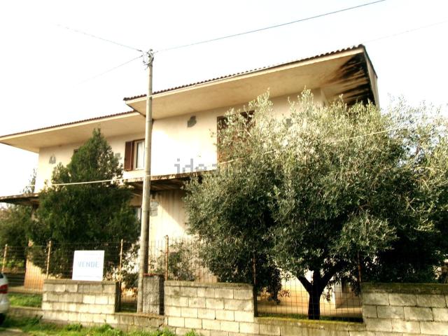 Case e ville in vendita di 550 m² in Via Fosse, 42