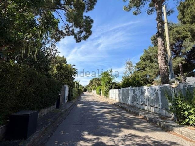 Case e ville in vendita di 550 m² in Via Losanna