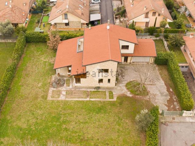 Case e ville in vendita di 550 m² in Via San Gioacchino, 1