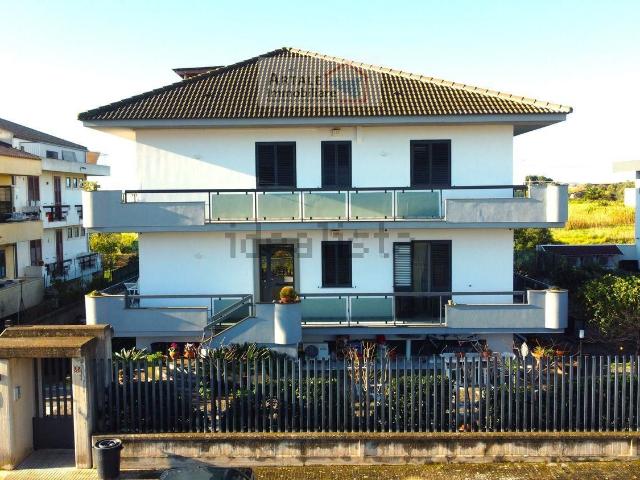 Case e ville in vendita di 550 m² in Corso Indipendenza, 5