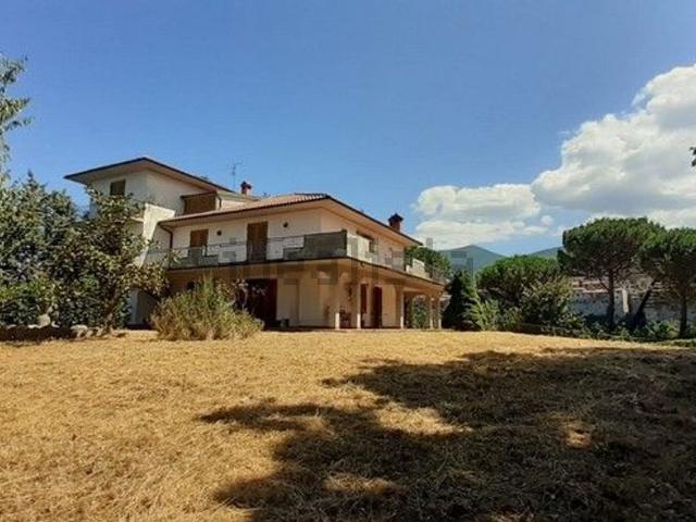 Case e ville in vendita di 550 m² in Strada Provinciale Arcidosso, 104