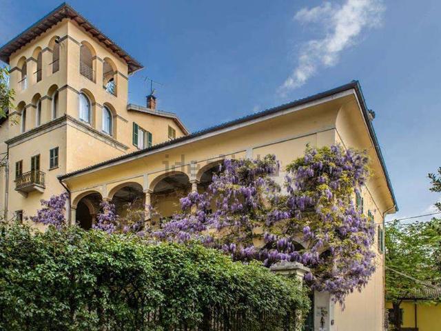 Case e ville in vendita di 556 m²