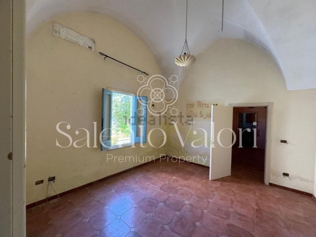 Case e ville in vendita di 559 m² in Via Nizza, 50