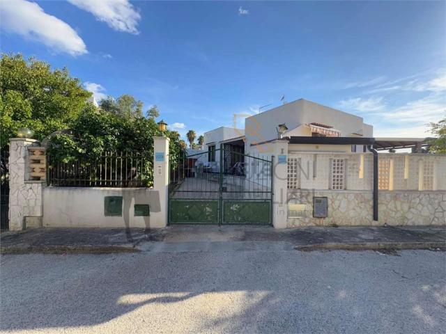 Case e ville in vendita di 55 m² in Via Aquilonia, 5
