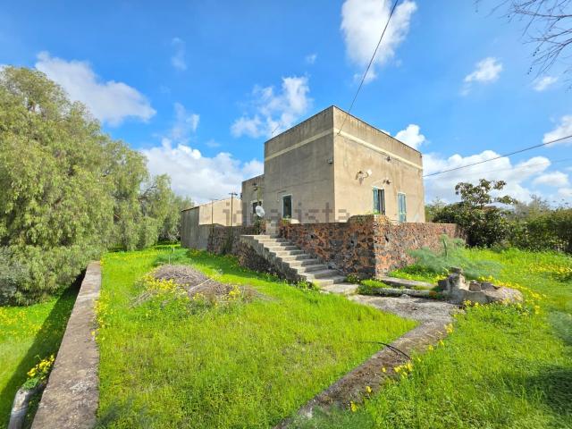 Case e ville in vendita di 55 m² in Via del Gallo, 3