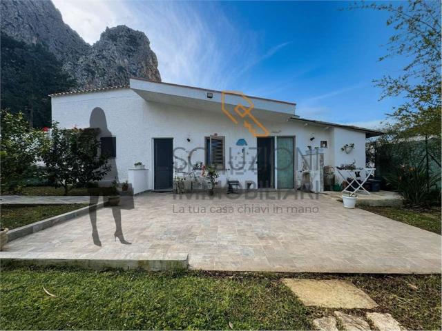 Case e ville in vendita di 55 m² in Via Rocca Perciata, 17