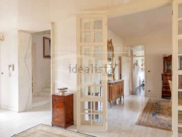 Case e ville in vendita di 560 m²