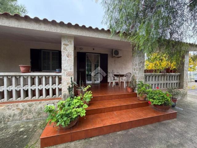 Case e ville in vendita di 561 m² in Contrada Mutata