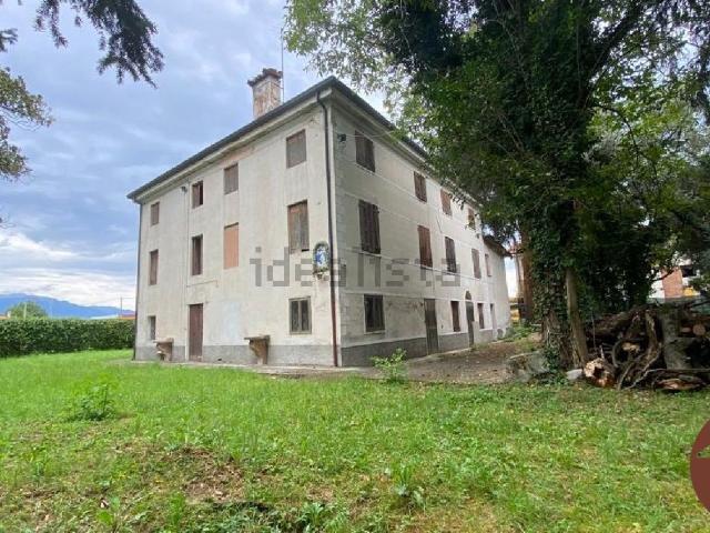 Case e ville in vendita di 564 m²
