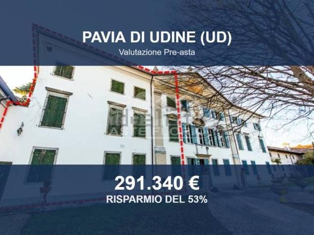 Case e ville in vendita di 568 m² in Via Udine, 5