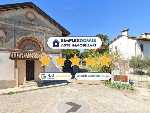 Case e ville in vendita di 569 m² in Via Udine