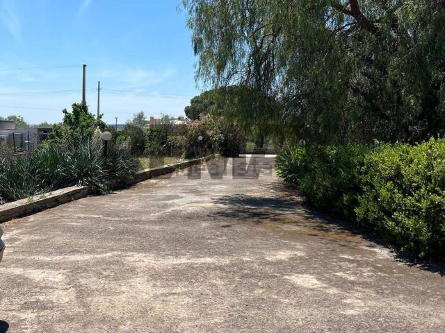 Case e ville in vendita di 56 m² in Via Garda, 9