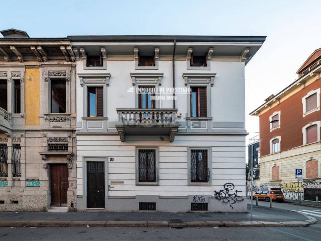 Case e ville in vendita di 570 m² in Via Nicola Antonio Porpora, 48