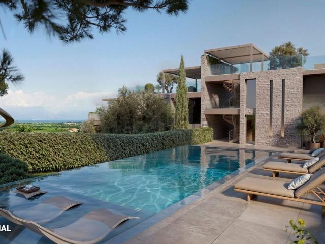 Case e ville in vendita di 570 m² in Strada Rondinelli
