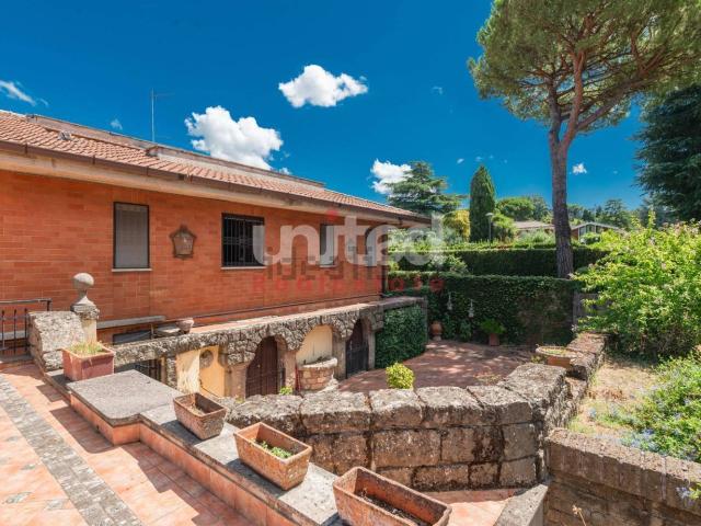 Case e ville in vendita di 572 m² in Via di salé