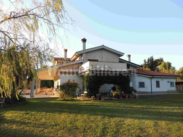 Case e ville in vendita di 574 m² in Via San Lorenzo