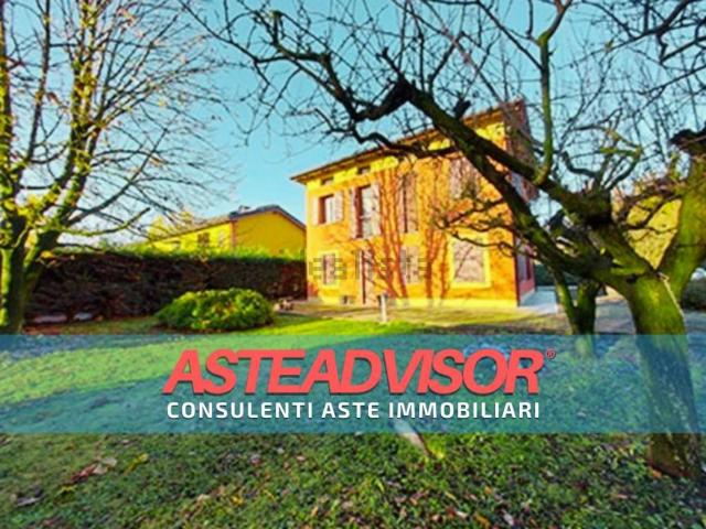 Case e ville in vendita di 579 m² in Strada Barchetta, 345