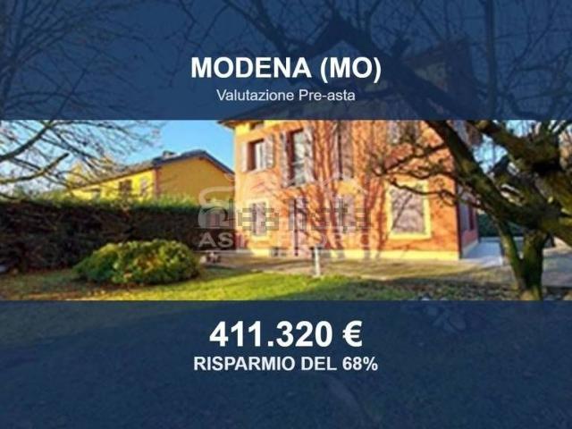 Case e ville in vendita di 579 m² in Strada Barchetta, 345
