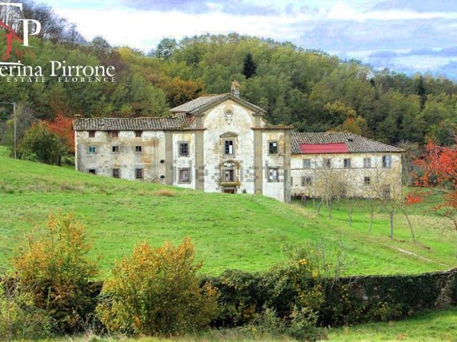 Case e ville in vendita di 5800 m² in Via del Motocross