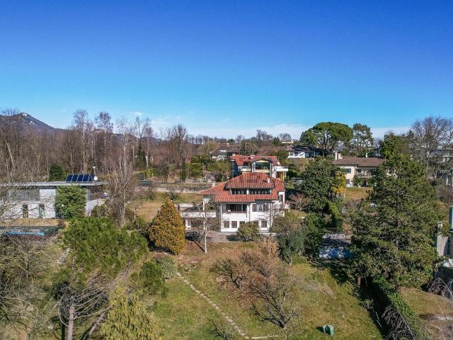 Case e ville in vendita di 580 m² in Via Agello Francesco