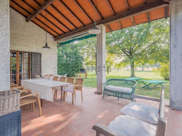 Case e ville in vendita di 580 m² in Via Arturo Toscanini